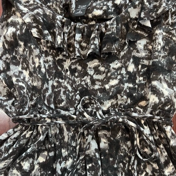 New York & Company black white and gray abstract print belted dress size XL - Picture 4 of 5